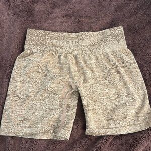 NVGTN Sand Digital Seamless Shorts